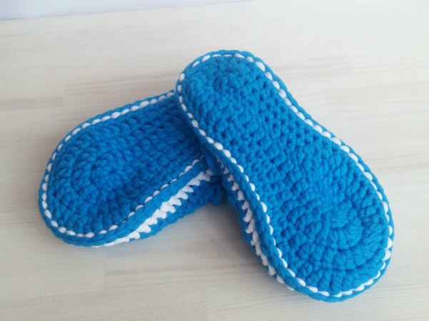 Pattern "Crocheted Clogs", Sizes 6/6.5, 7.5/8.5, 9/10, 10.5/11