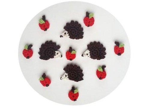 Igel und Äpfel - gehäkelte Applikationen