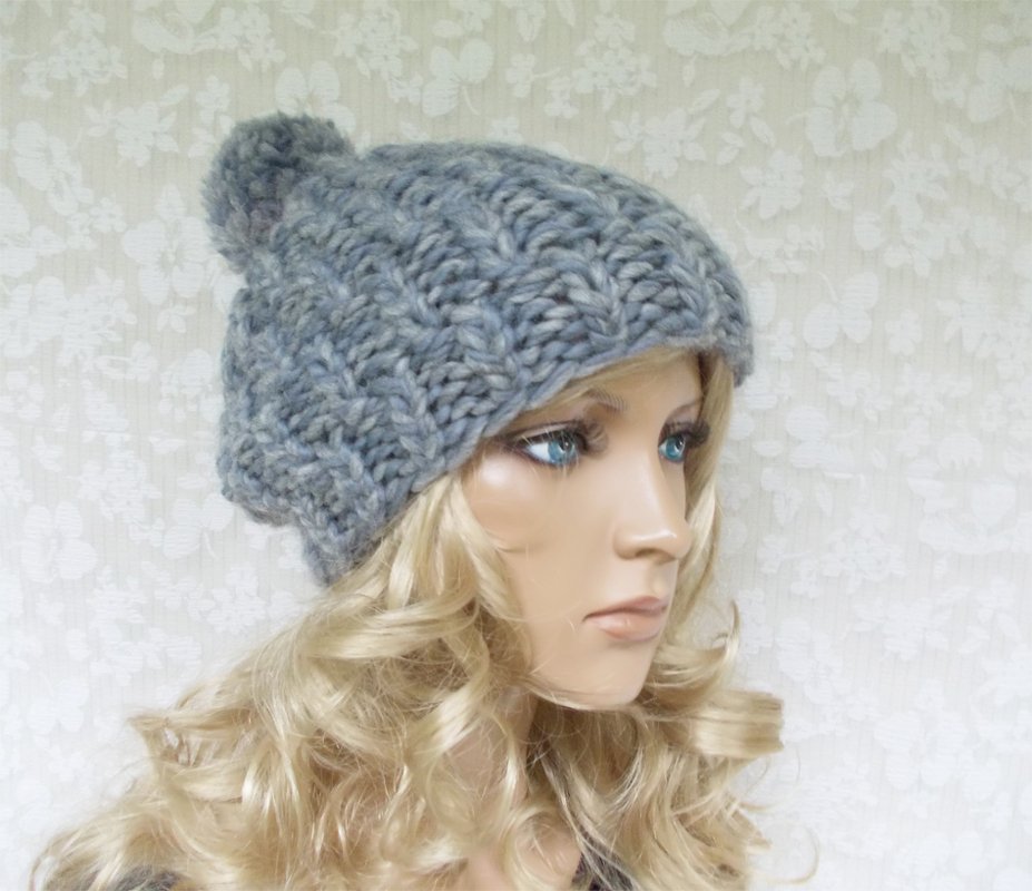 Strickanleitung für schlichte Beanie, Bommelmütze, slouch