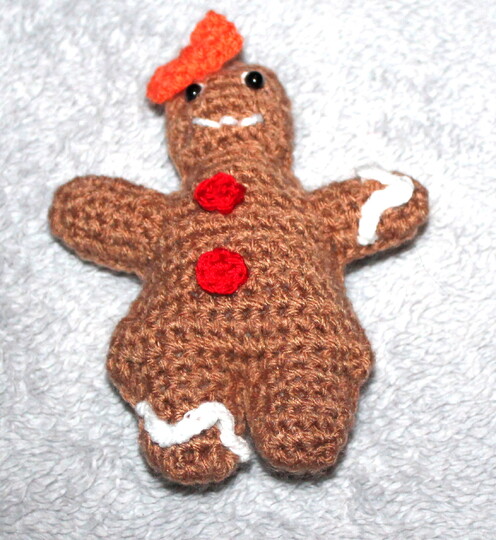 Crochet Gingerbread Man and Woman – Christmas ornaments (EN & DE)