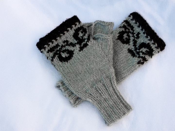 LUCY mittens gloves wristwarmers