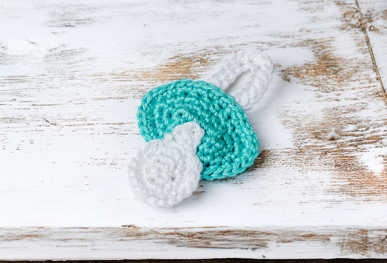 Schnuller Applikation Häkelanleitung