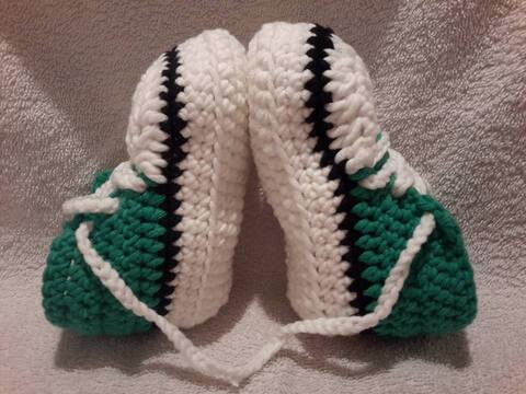 Hausschuhe , Turnschuhe, , Puschen , Grösse 26/27