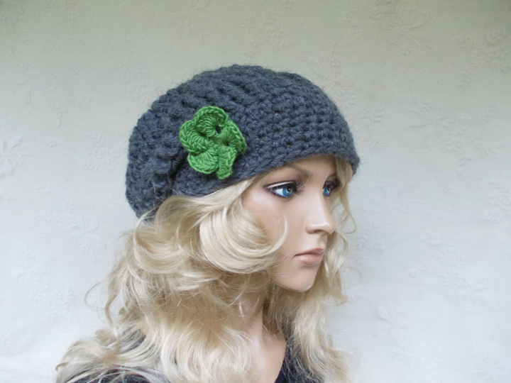 Häkelanleitung für Beanie, Häkelbeanie, Häkelblüten, slouchy