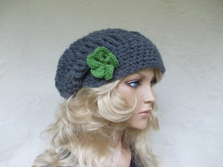 Häkelanleitung für Beanie, Häkelbeanie, Häkelblüten, slouchy