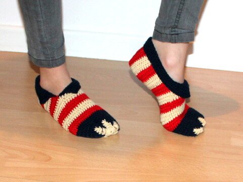 gestreifte Haussocken Häkelanleitung für die Größen 35- 45
