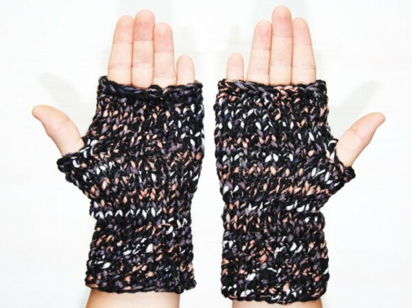 Wristwarmers "Laura", Crochet-Knooking-Pattern 