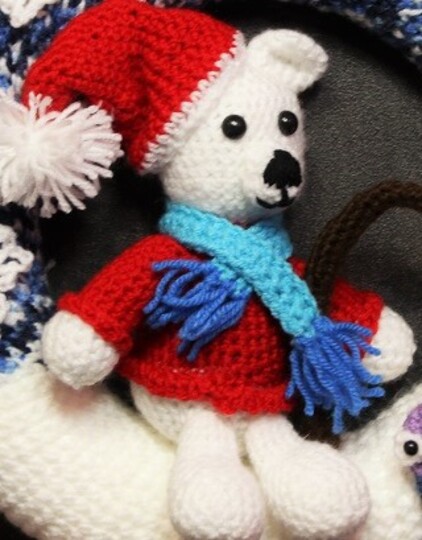 Winter Door Wreath Polar Bear Knut - Crochet Pattern