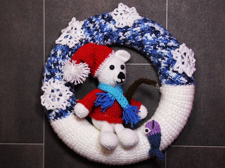 Winter Door Wreath Polar Bear Knut - Crochet Pattern