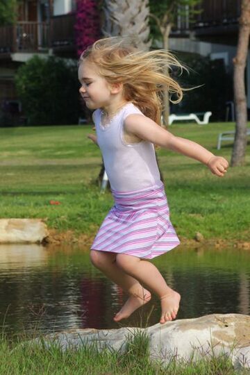 GINAs jersey skirt pattern, sizes 62-104 / 6 mo. – 4/5 yrs.