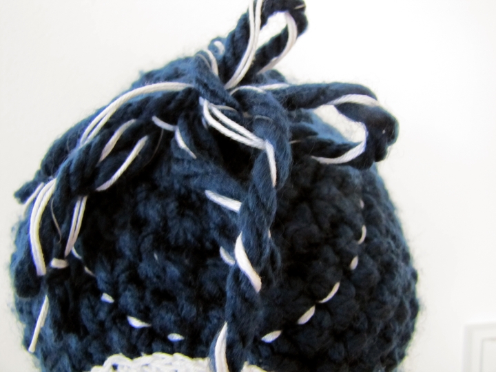 Hat (Beanie) with skull - Unisex - children, adults, Crochet Pattern