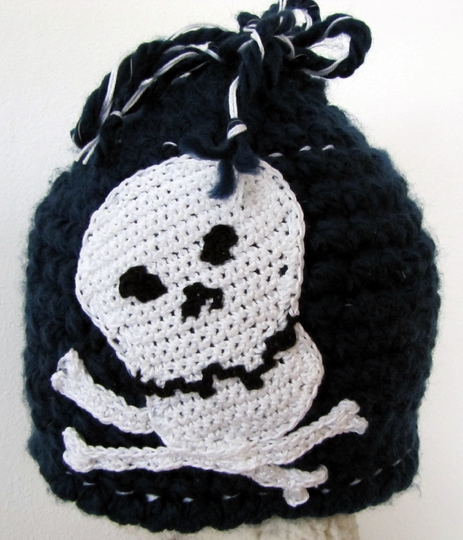 Hat (Beanie) with skull - Unisex - children, adults, Crochet Pattern