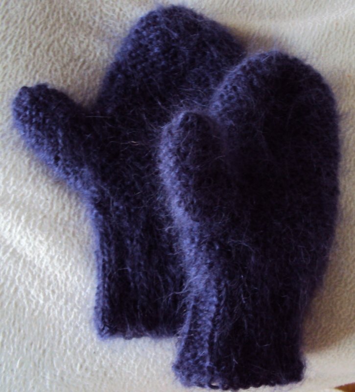 Gestrickte Fausthandschuhe 