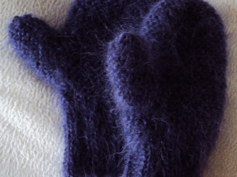 Gestrickte Fausthandschuhe 