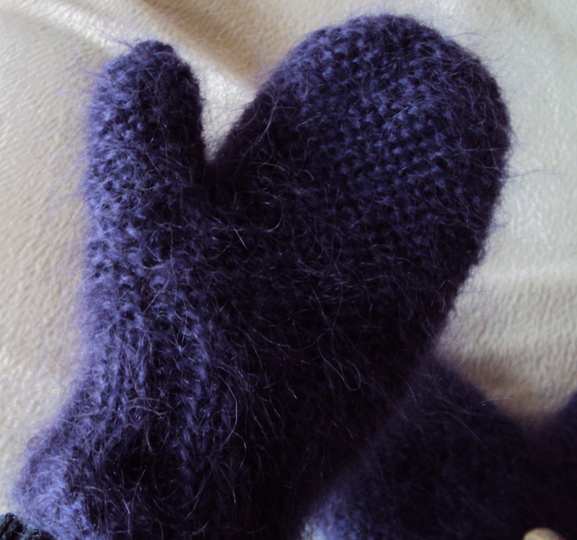 Gestrickte Fausthandschuhe 