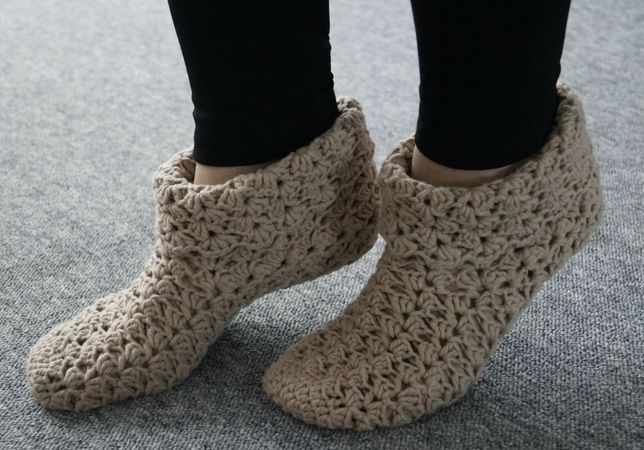 Crochet Slippers. Size 6-13