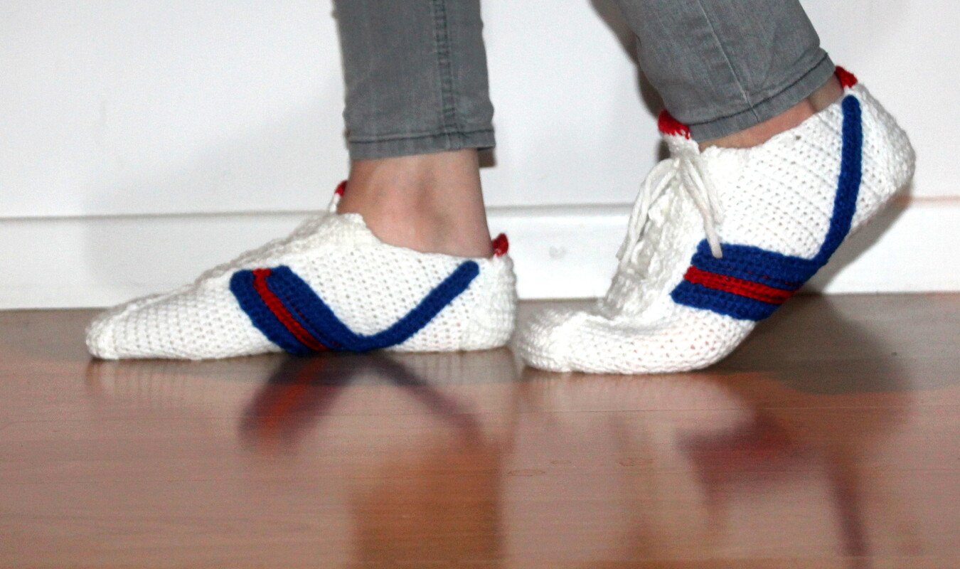 Sneaker socks in 4 different sizes ( Uk 2,5- 12, Us 4- 12)