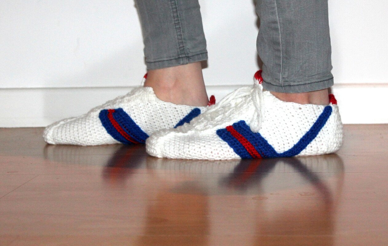 Sneaker socks in 4 different sizes ( Uk 2,5- 12, Us 4- 12) - Image 2