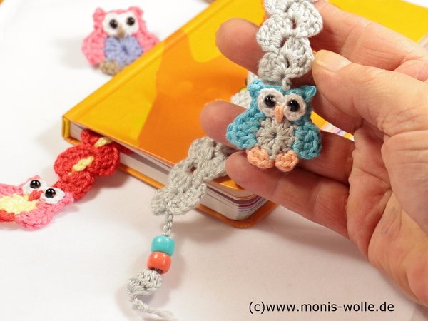 crocheting a bookmark owl - how it's done