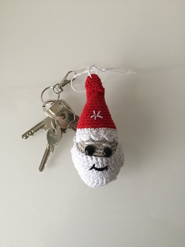 Häkelanleitung Weihnachtsmann Schlüsselanhänger Taschenbaumler