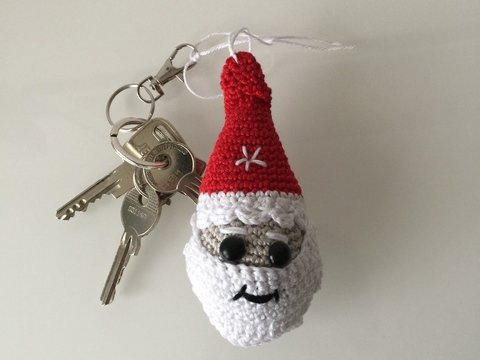 Häkelanleitung Weihnachtsmann Schlüsselanhänger Taschenbaumler