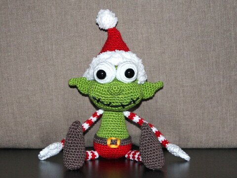 Christmas Elf Crochet Pattern – Amigurumi Elf, English & German