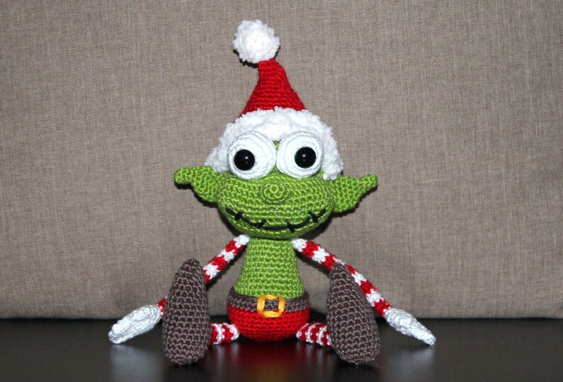 Christmas Elf Crochet Pattern – Amigurumi Elf, English & German