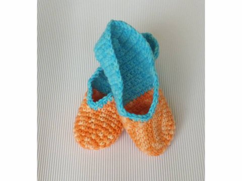 Kinderpuschen und Füßlinge Gr. 23 bis 33