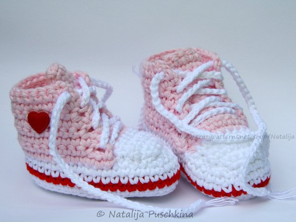 Baby Booties  Tennis shoes Crochet pattern with photos