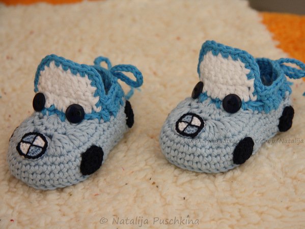 Crochet Pattern Baby booties 'BWM cars' 
