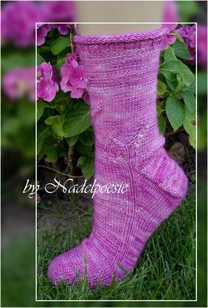 Majalis sock pattern knitting