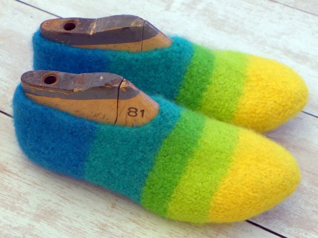 Strick- und Filzanleitung: Filzstiefel mit Rollkragen - alle Größen