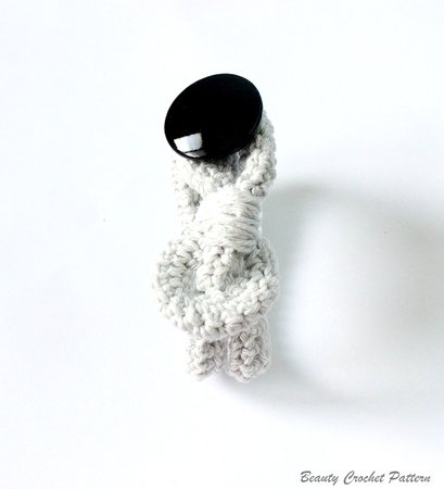 Crochet Bracelet With Button 