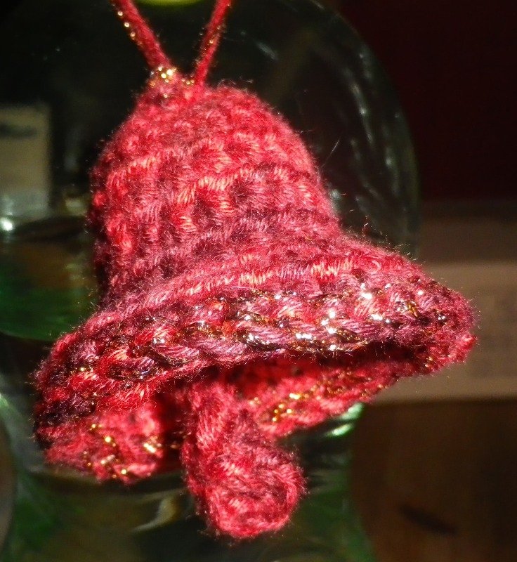 Häkelanleitung für ein Weihnachtsglöckchen