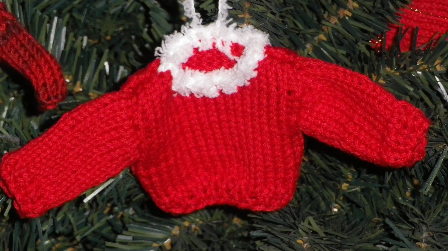 Strickanleitung für einen Weihnachtspulli (Baumbehang, Taschenbaumler, Paketanhänger)