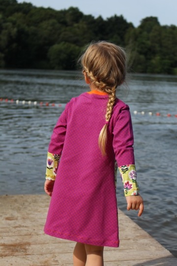 RHEAs dress / shirt pattern, American neckline, sizes 110-152 / 5-12 yrs.