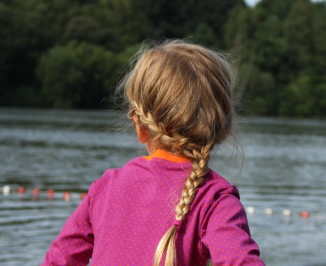 RHEAs dress / shirt pattern, American neckline, sizes 110-152 / 5-12 yrs.