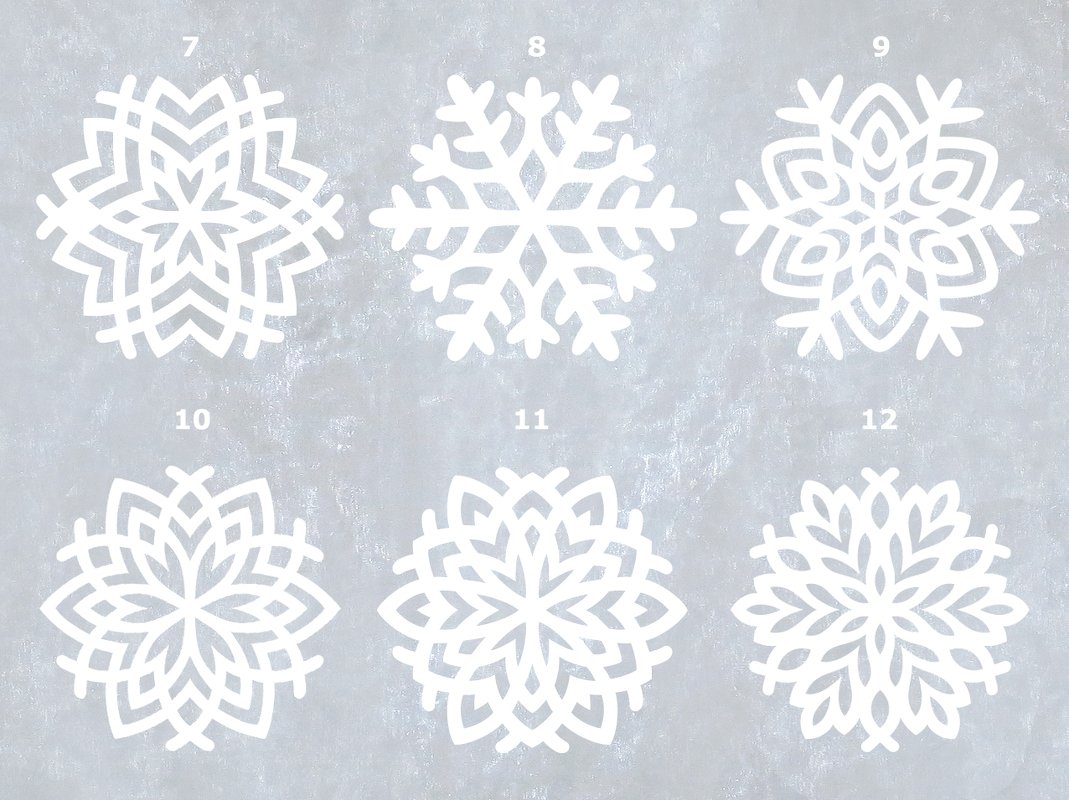 Sechs nummerierte Schneeflocken-Vorlagen auf hellblau-grauem Hintergrund.