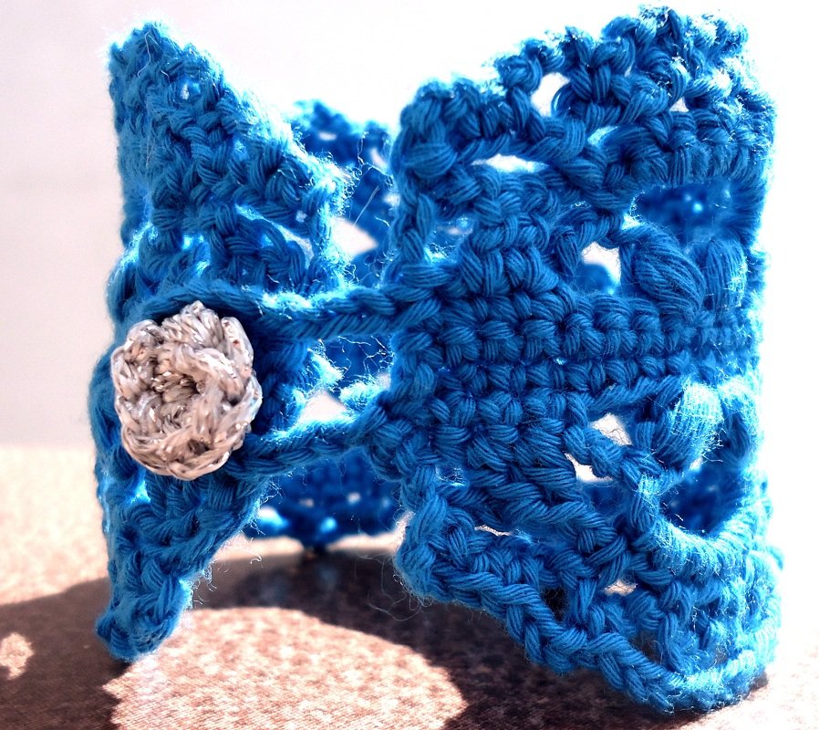 Lace Bracelet Crochet Pattern - Image 2