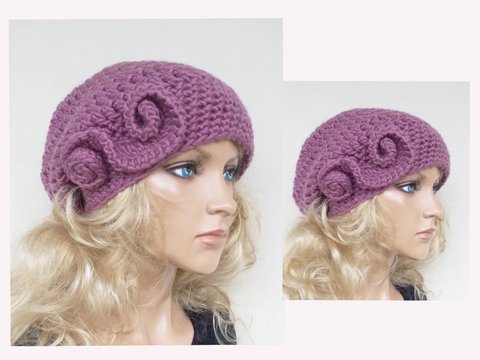 Beanie "Bella" mit Häkelblüte, Häkel-Beanie für "große und kleine" Ladies, slouch, one size