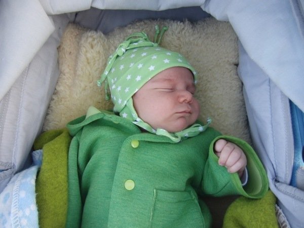 LISBETHs baby bonnet / newborn hat pattern, sizes 35-45 / 0 mo.-6 m