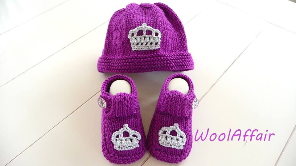 Strickanleitung - Babymütze + Babyschuhe - Krönchen-Set - No.99