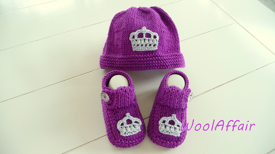 Strickanleitung - Babymütze + Babyschuhe - Krönchen-Set - No.99