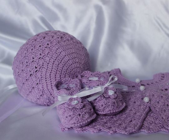 Shell Baby Bonnet and Booties Crochet Pattern