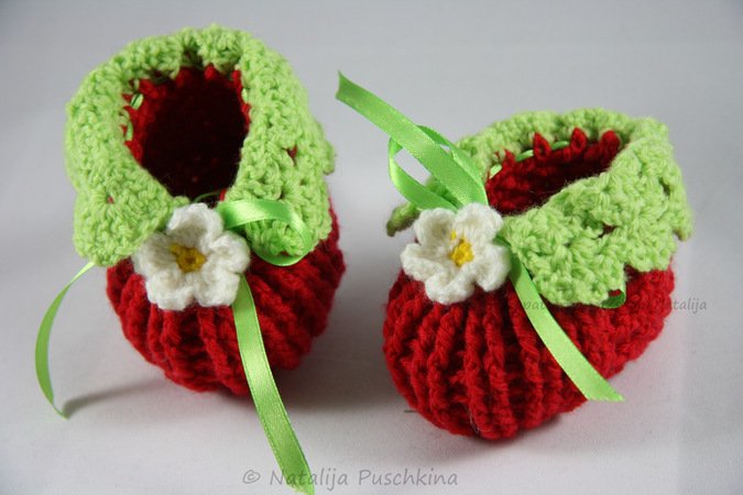 Crochet Pattern Strawberry Socks - Booties for baby 