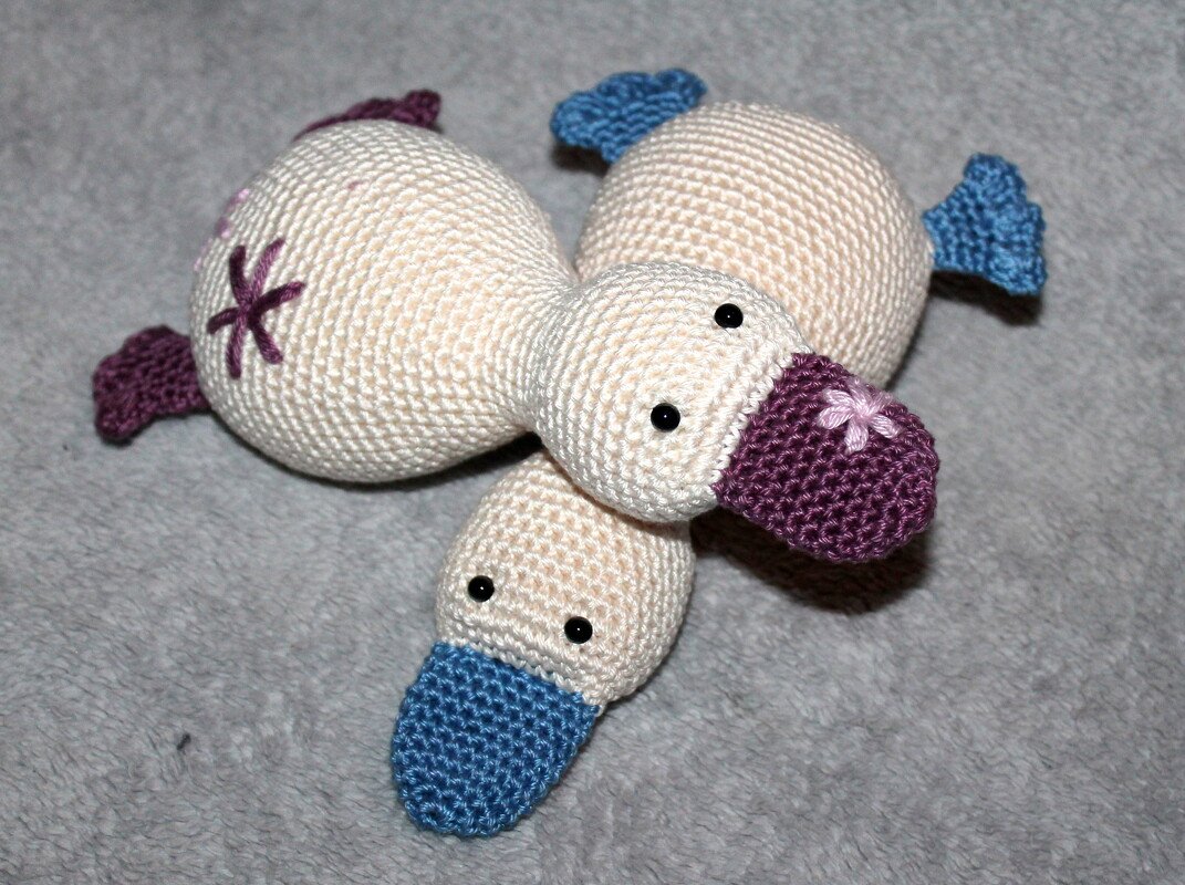 rattling and squeaking duck crochet pattern