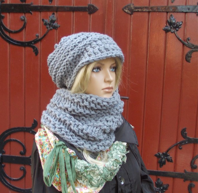 Sparset Rundschal und Schirm-Beanie "Sue", Strickset Mütze und Schal