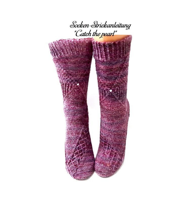 Pattern Socks "Catch the pearl"