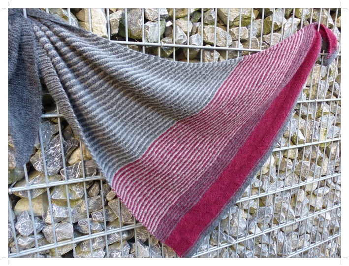 Dreieckstuch mit Sternen, 210 cm x 87 cm