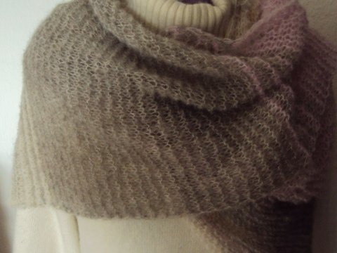 Asymetrischer Dreieckschal